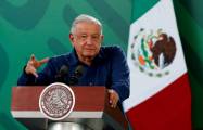  Mexikanischer Präsident sagte, die Zahl der Migranten, die die US-Grenze überqueren, habe sich halbiert 