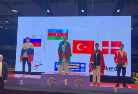   Zwei aserbaidschanische Taekwondo-Kämpfer gewinnen Goldmedaillen bei der Europameisterschaft  