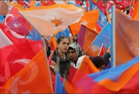 Parlamentswahl in Türkei in gespannter Atmosphäre begonnen