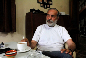     Syrischer Armenier, der nach Chankendi gezogen ist:   