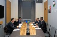   Raschad Nabiyev trifft sich mit dem EU-Sonderbeauftragten für Zentralasien  