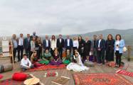   Mitglieder des in Aserbaidschan akkreditierten diplomatischen Korps schließen ihren Besuch in Latschin ab  