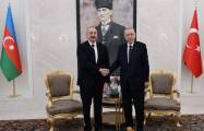   Präsidenten Aserbaidschans und der Türkei treffen sich am Flughafen Ankara Esenboga  