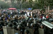   Heute findet vor dem Regierungsgebäude in Armenien eine Protestaktion statt  