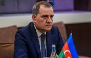   Leiter des Außenministeriums ist zu einem offiziellen Besuch nach Georgien aufgebrochen  