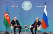   Präsident Ilham Aliyev und Präsident Vladimir Putin treffen sich in Astana  
