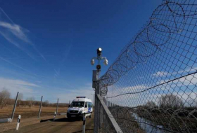 Ungarn beendet Bau von zweitem Zaun an Grenze zu Serbien