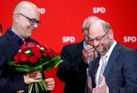 Schulz sieht für SPD keinen Grund zur Fröhlichkeit