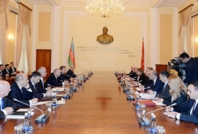 Aserbaidschan und Montenegro unterzeichnen Verträge