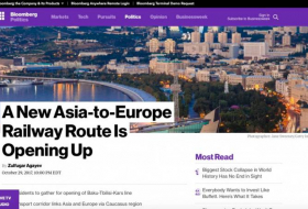 Bloomberg schreibt über Eisenbahnstrecke Baku-Tiflis-Kars