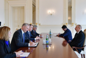   Präsident Ilham Aliyev empfängt EU-Delegation  