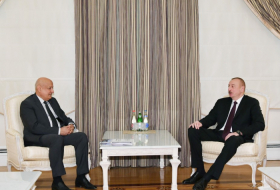   Präsident von Aserbaidschan Ilham Aliyev empfängt ISESCO-Generaldirektor  
