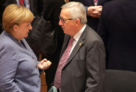   Juncker: Merkel „wäre hochqualifiziert“ für EU-Amt  