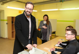 CDU-Herausforderer gewinnt ersten Wahlgang bei Oberbürgermeisterwahl