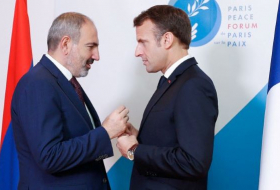   Französischer Präsident erörtert Karabach mit dem armenischen Premierminister  