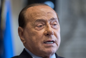 Berlusconi mit Herzproblemen im Krankenhaus