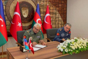   Aserbaidschanische türkische Luftstreitkräfte unterzeichnen Abkommen  