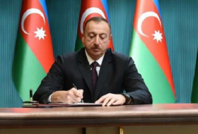   Präsident Ilham Aliyev spricht König Karl III. sein Beileid zum Tod von Königin Elisabeth II. aus  