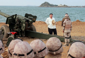   Nordkorea feuert Hunderte Geschosse in Pufferzone  