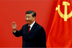   Xi Jinping wurde für eine Amtszeit von fünf Jahren als Präsident von China wiedergewählt  