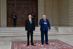   Offizielle Begrüßungszeremonie des belarussischen Präsidenten findet in Baku statt  