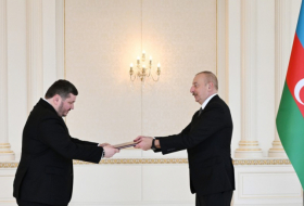   Ilham Aliyev nahm das Beglaubigungsschreiben des Botschafters der Ukraine entgegen  