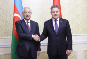   14. Sitzung der zwischenstaatlichen Kommission zwischen Aserbaidschan und Belarus in Minsk abgehalten  