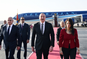   Präsident Ilham Aliyev ist zu offiziellem Besuch in Ägypten eingetroffen  