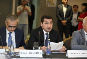     Hikmet Hadschiyev:   Aserbaidschanisch-russische Zusammenarbeit im humanitären und Bildungsbereich entwickelt sich erfolgreich  