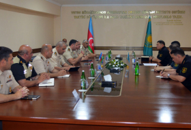   Kasachische Delegation besucht Militärpolizei des aserbaidschanischen Verteidigungsministeriums  