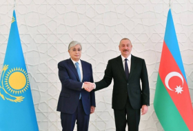   Treffen zwischen den Präsidenten von Aserbaidschan und Kasachstan beginnt in Astana  
