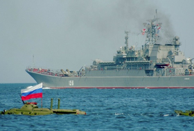 An der Krim-Küste: Landungs- und Raketenschiffe starten Übungsmanöver 