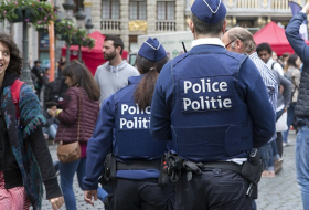 Messerangriff auf Polizisten in Brüssel: Identität des Täters festgestellt