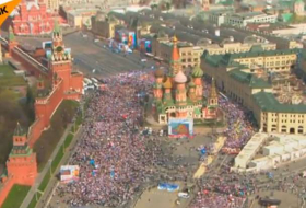 Moskau feiert Internationalen Tag der Arbeit auf dem Roten Platz