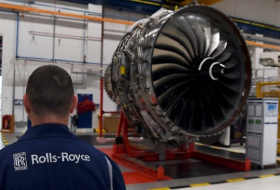 Rolls-Royce schreibt tiefrote Zahlen