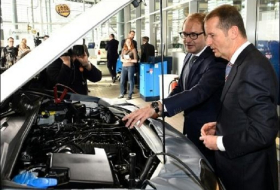 VW startet in Berlin symbolisch Umrüstung von Dieselautos