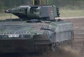 Bundeswehr-Panzer stürzt bei Übung 50 Meter tief