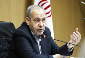 Der Minister für Bildung und Forschung des Irans ist in Baku