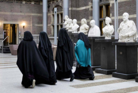Deutschland: Burka-Verbot, mehr Polizeipräsenz und viele andere Anti-Terror-Gesetze