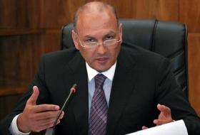 Armenischer Minister in den aserbaidschanischen Gebieten