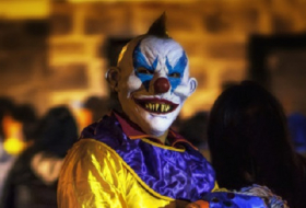 Opfer fackelte nicht lange: Horror-Clown in Essen bekommt Pfefferspray ins Gesicht