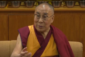 Flüchtling Dalai Lama gegen Flüchtlinge: “Deutschland kann kein arabisches Land werden”