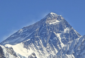 Japaner bricht Everest-Besteigung ab