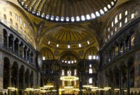 Griechenland verurteilt Gebetsruf in der Hagia-Sophia