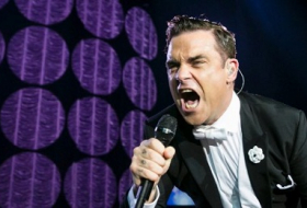 Robbie Williams singt über partywütige Russen