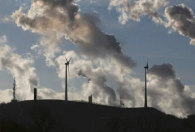 Abschreibungen auf Kraftwerke: E.on macht Rekordverlust von sieben Milliarden Euro
