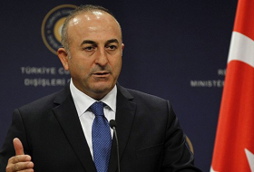 Cavusoglu würdigt die von armenischen Terroristen ermordeten Türken