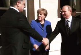 Ukrainisches TV durfte Poroschenkos Händedruck mit Putin nicht zeigen  