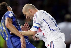 Zidane: „So lange ich hier bin, wechselt Ronaldo nirgendwo hin“