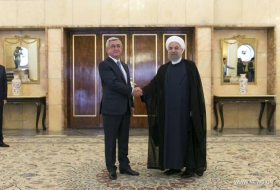 Rouhani sagt  zu Sarsgyan: ‘’Karabach Konflikt kann nur mit politischen Mitteln gelöst werden’’